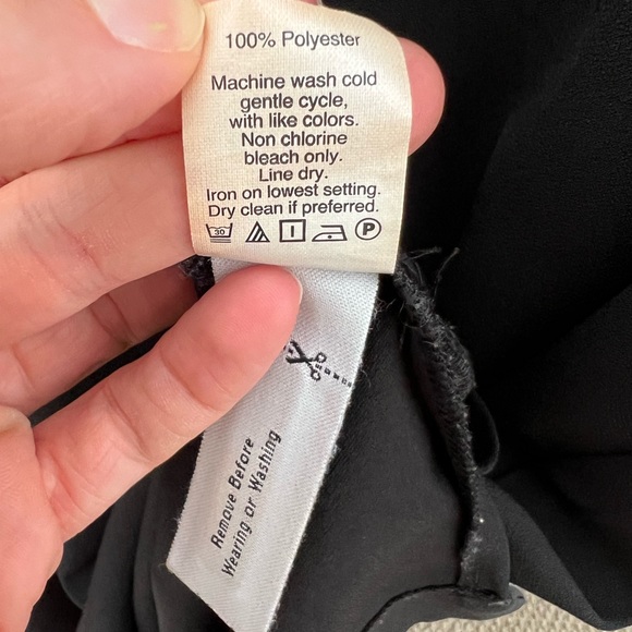 Madewell black T-shirt dress with leather pocket - Picture 6 of 6